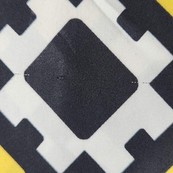 Banana Republic sleeveless blouse - Picture 4 of 5